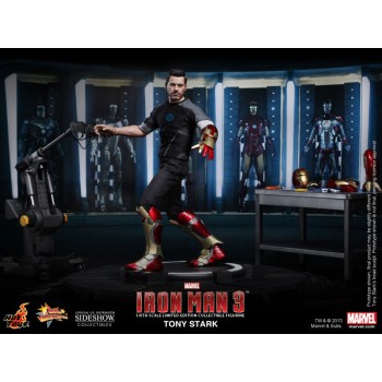 Iron Man 3 Tony Stark Sixth Scale Figure 30 cm